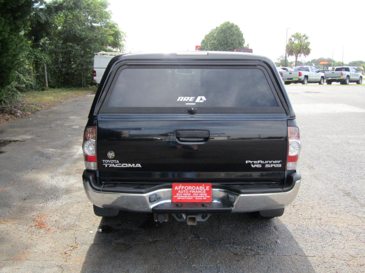 Toyota Tacoma PreRunner Double Cab V6 5AT 2WD 2015