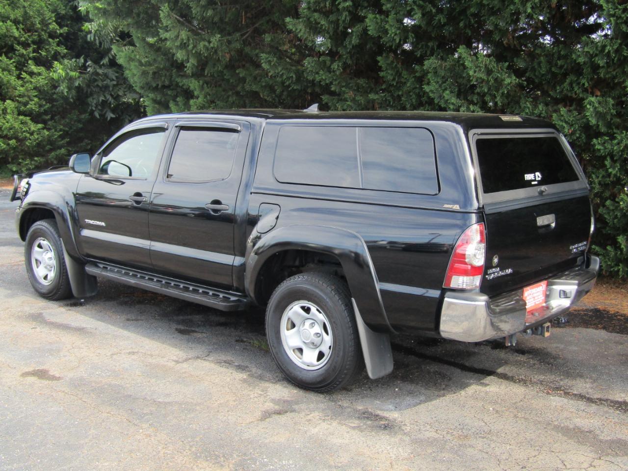 Toyota Tacoma PreRunner Double Cab V6 5AT 2WD 2015
