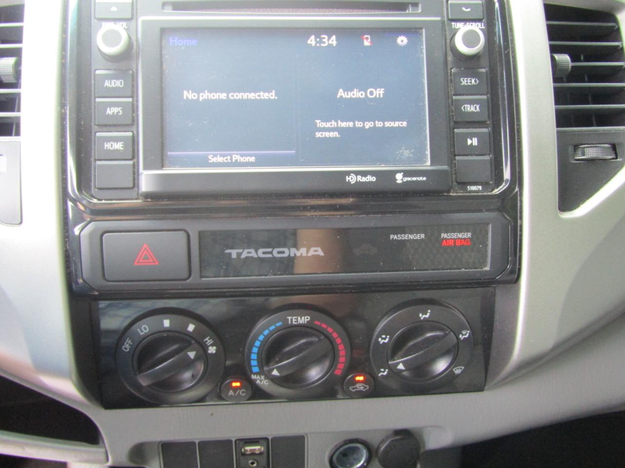 Toyota Tacoma PreRunner Double Cab V6 5AT 2WD 2015