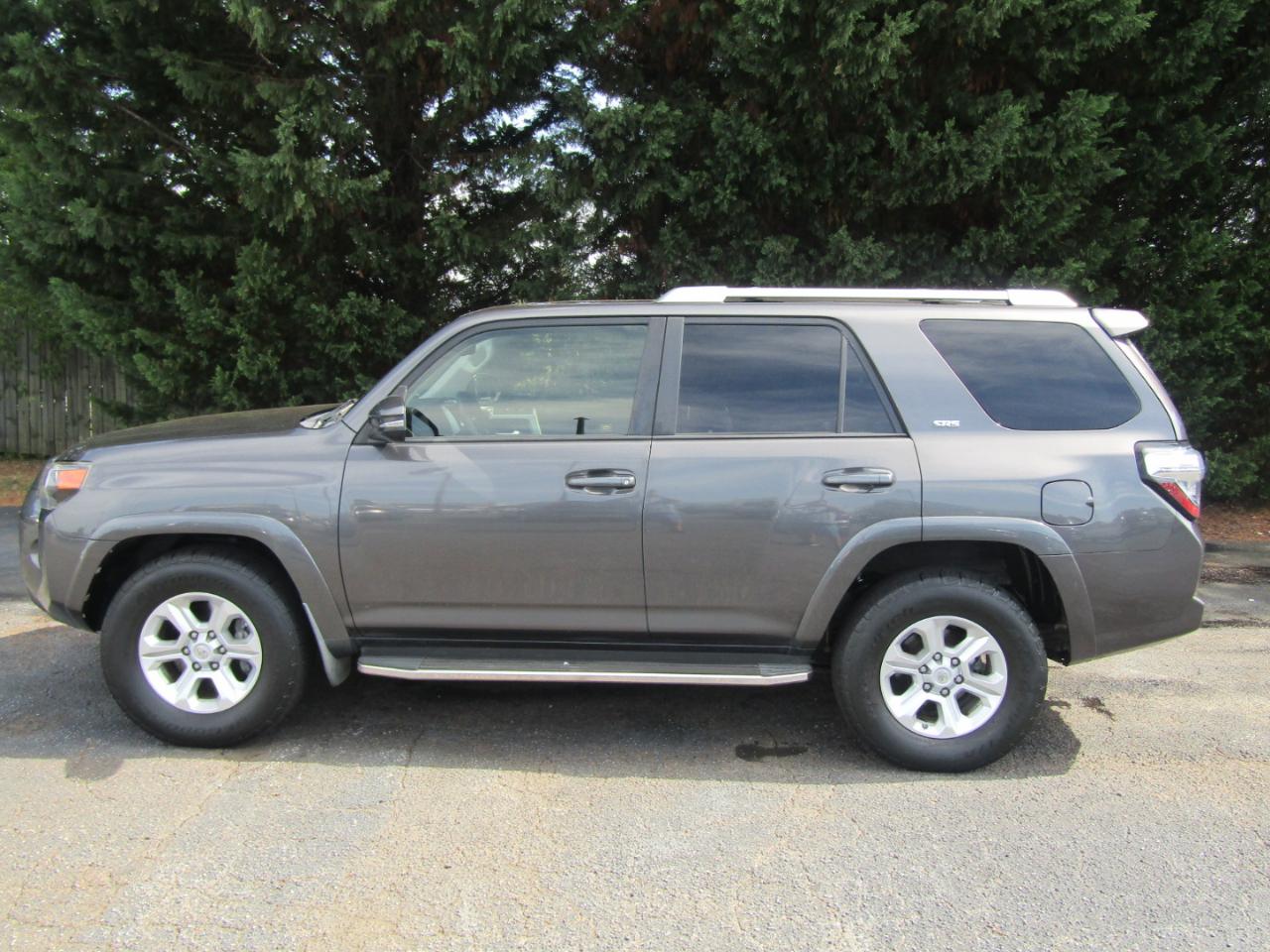 Toyota 4Runner SR5 2WD 2015