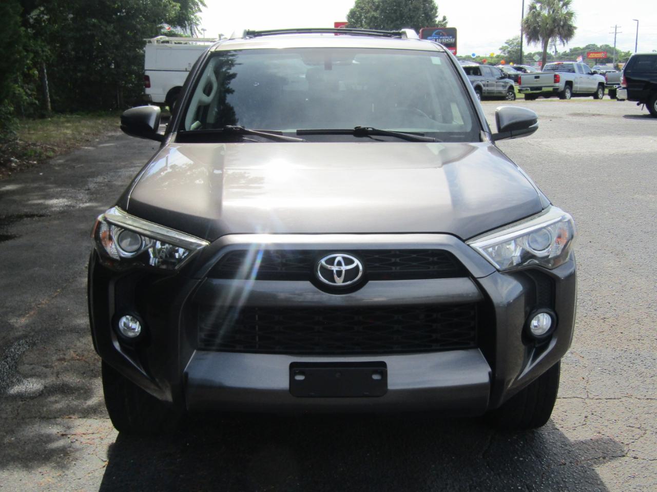 Toyota 4Runner SR5 2WD 2015