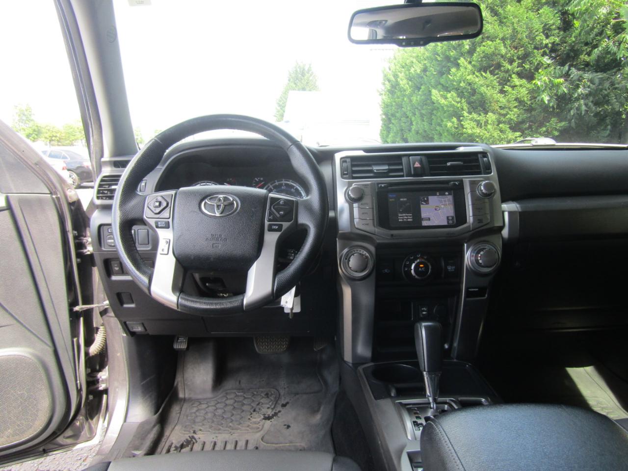 Toyota 4Runner SR5 2WD 2015
