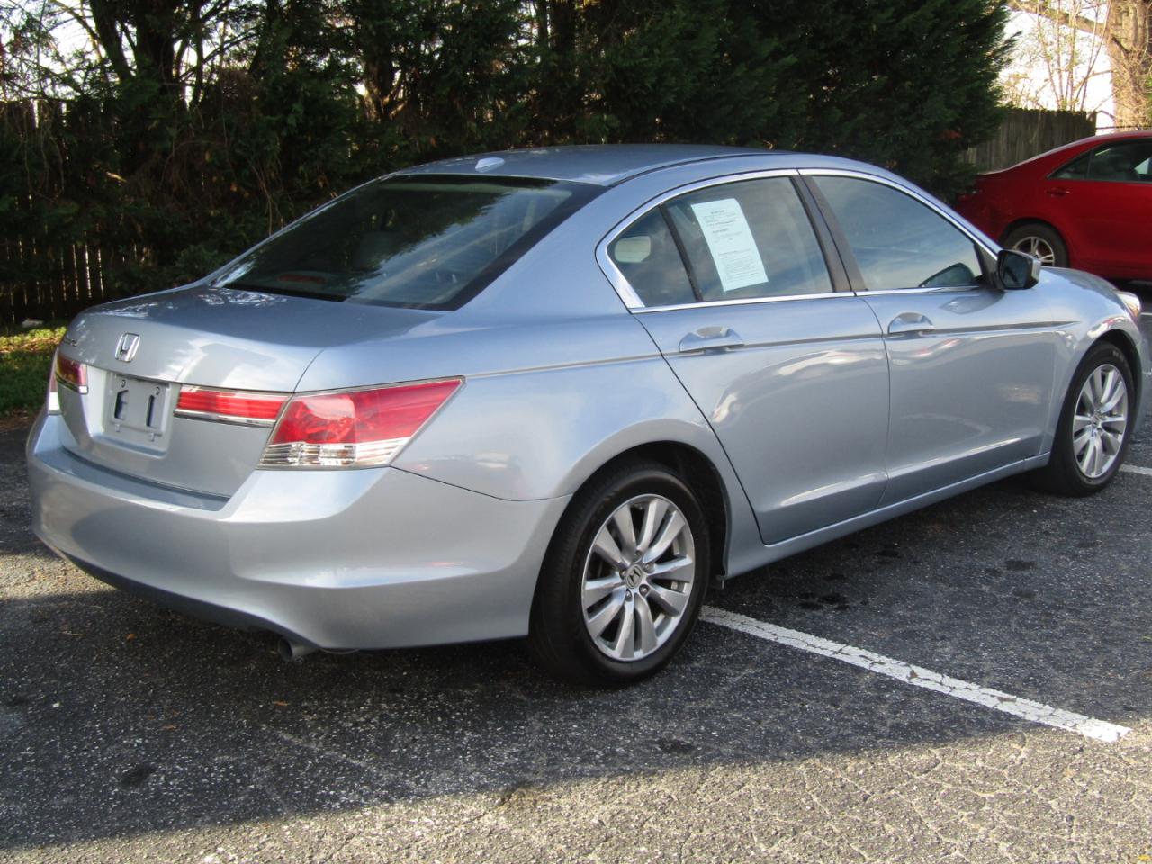 Honda Accord EX-L Sedan AT 2011