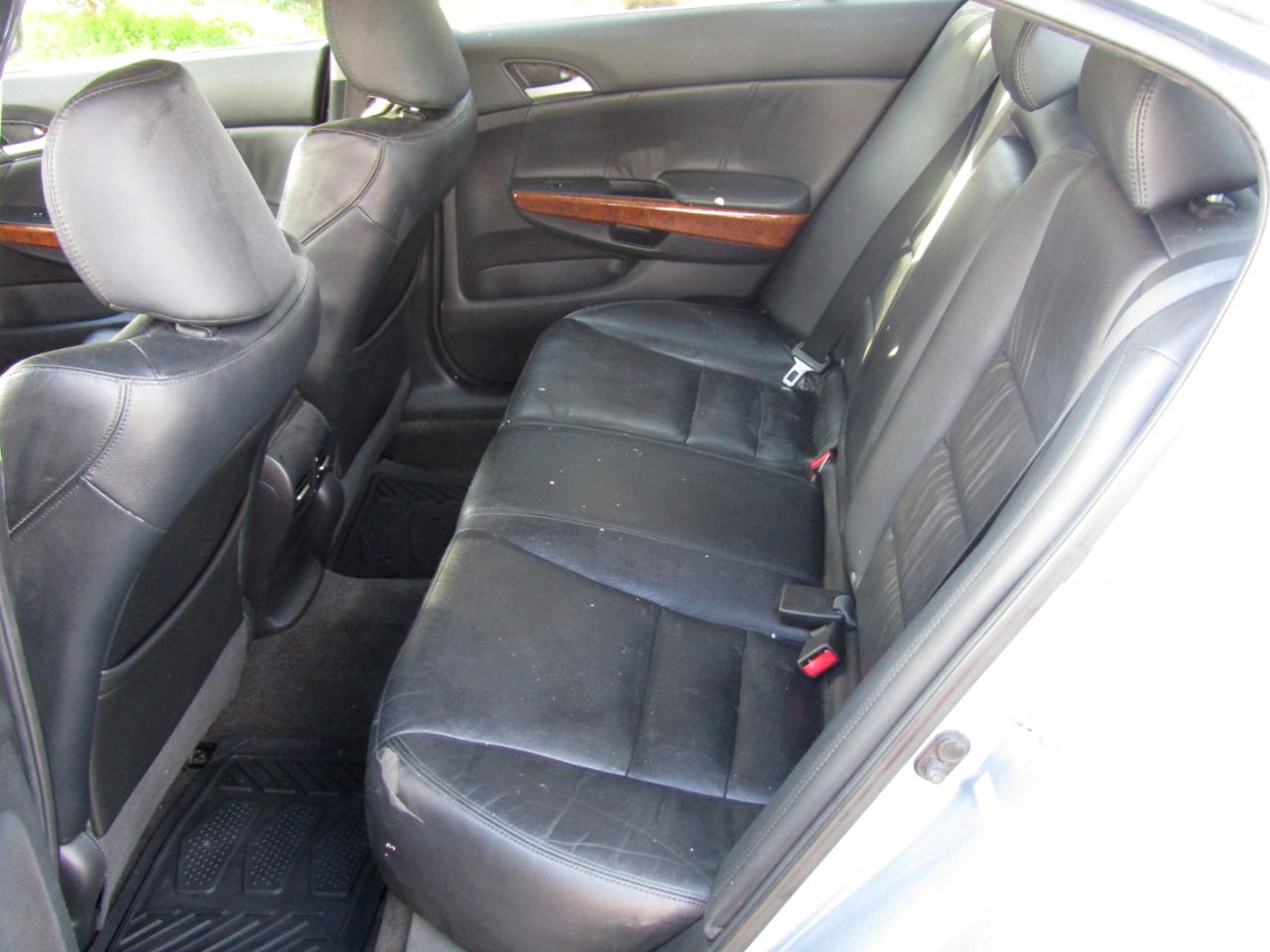 Honda Accord EX-L Sedan AT 2011