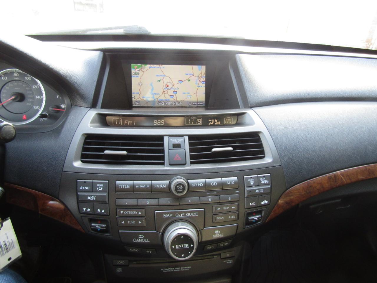 Honda Accord EX-L Sedan AT 2011