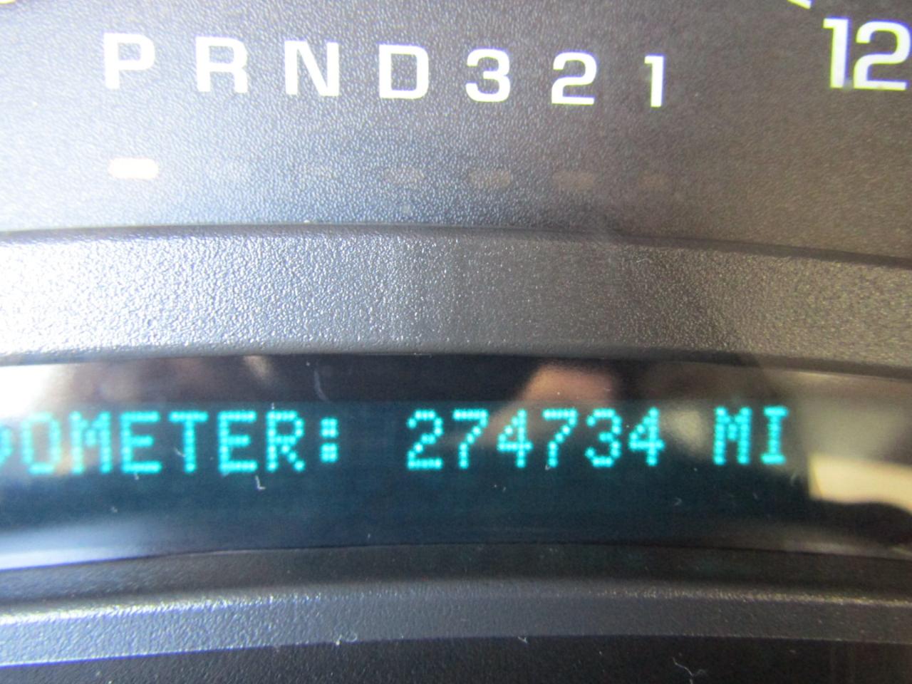 Chevrolet Suburban 1500 2WD 2006