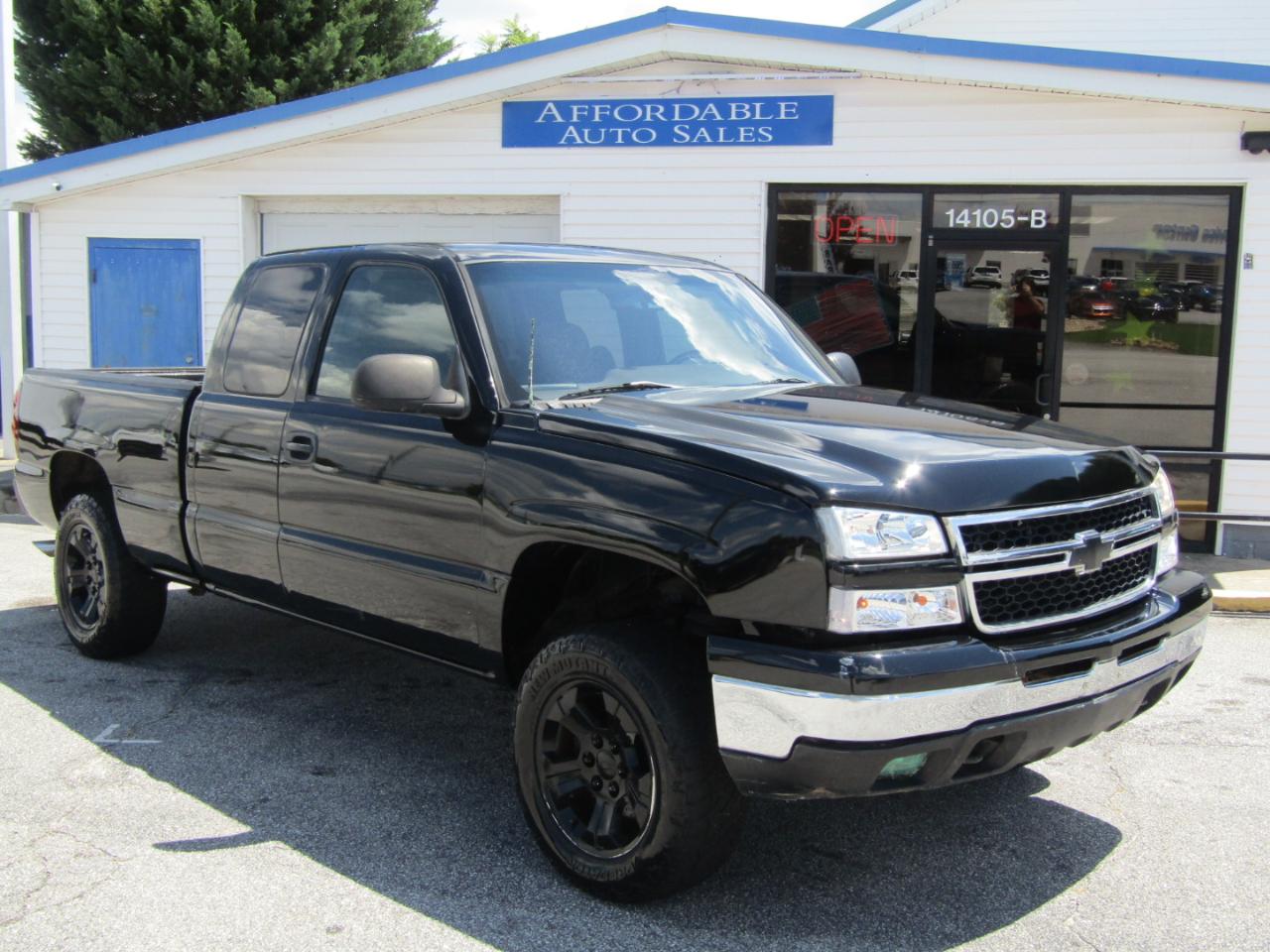 2006 Chevrolet Silverado 1500 Work Truck Ext. Cab Long Bed 2WD