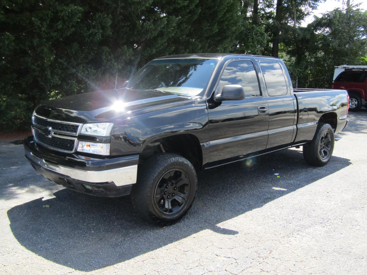 Chevrolet Silverado 1500 Work Truck Ext. Cab Long Bed 2WD 2006