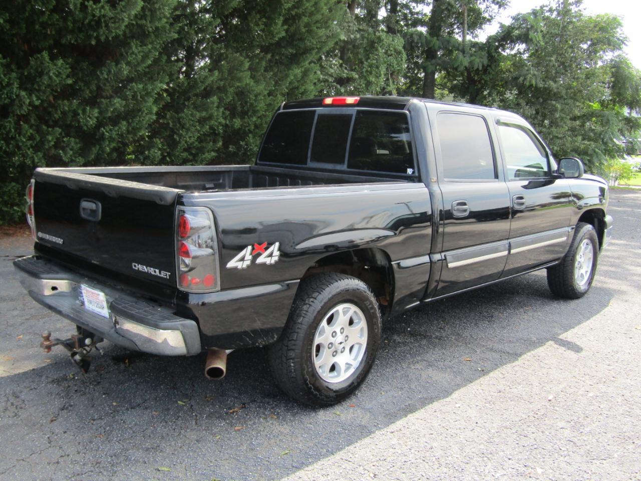 Chevrolet Silverado 1500 LT Crew Cab 4WD 2005