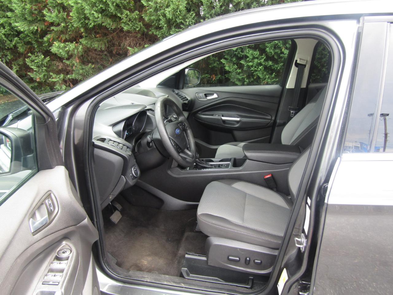 Ford Escape SE FWD 2019