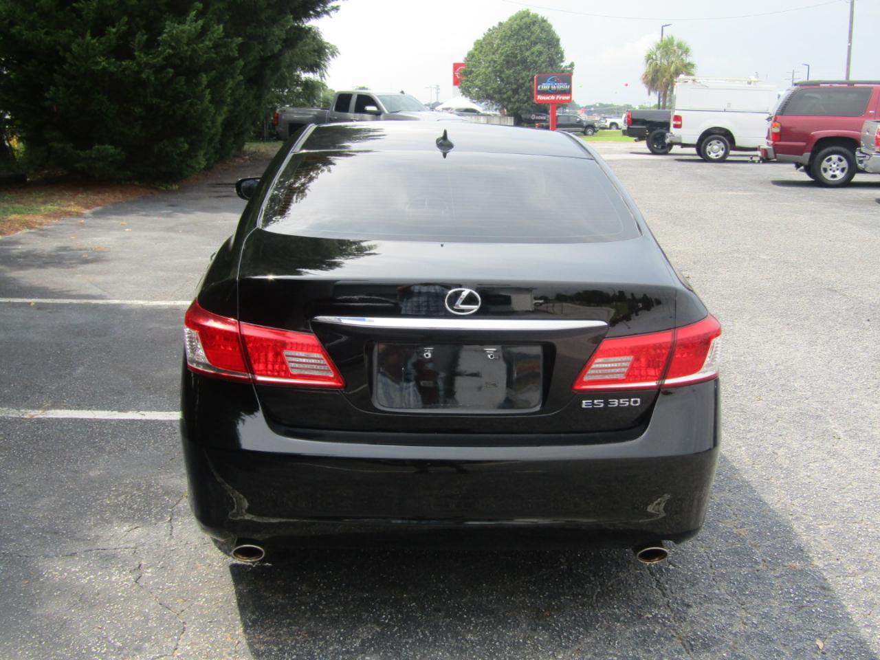 Lexus ES 350 Sedan 2011
