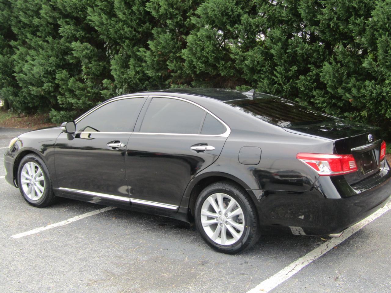 Lexus ES 350 Sedan 2011
