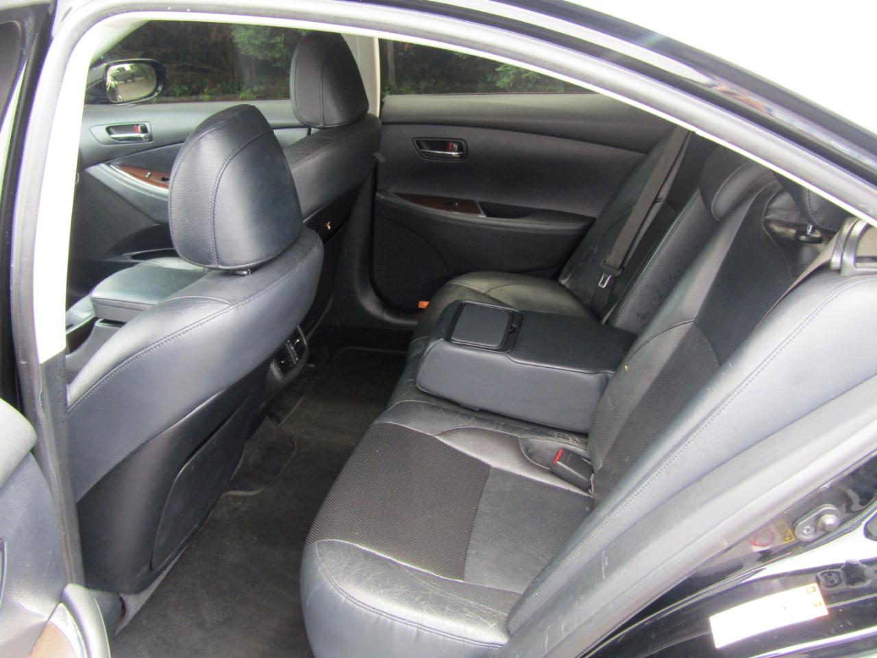 Lexus ES 350 Sedan 2011