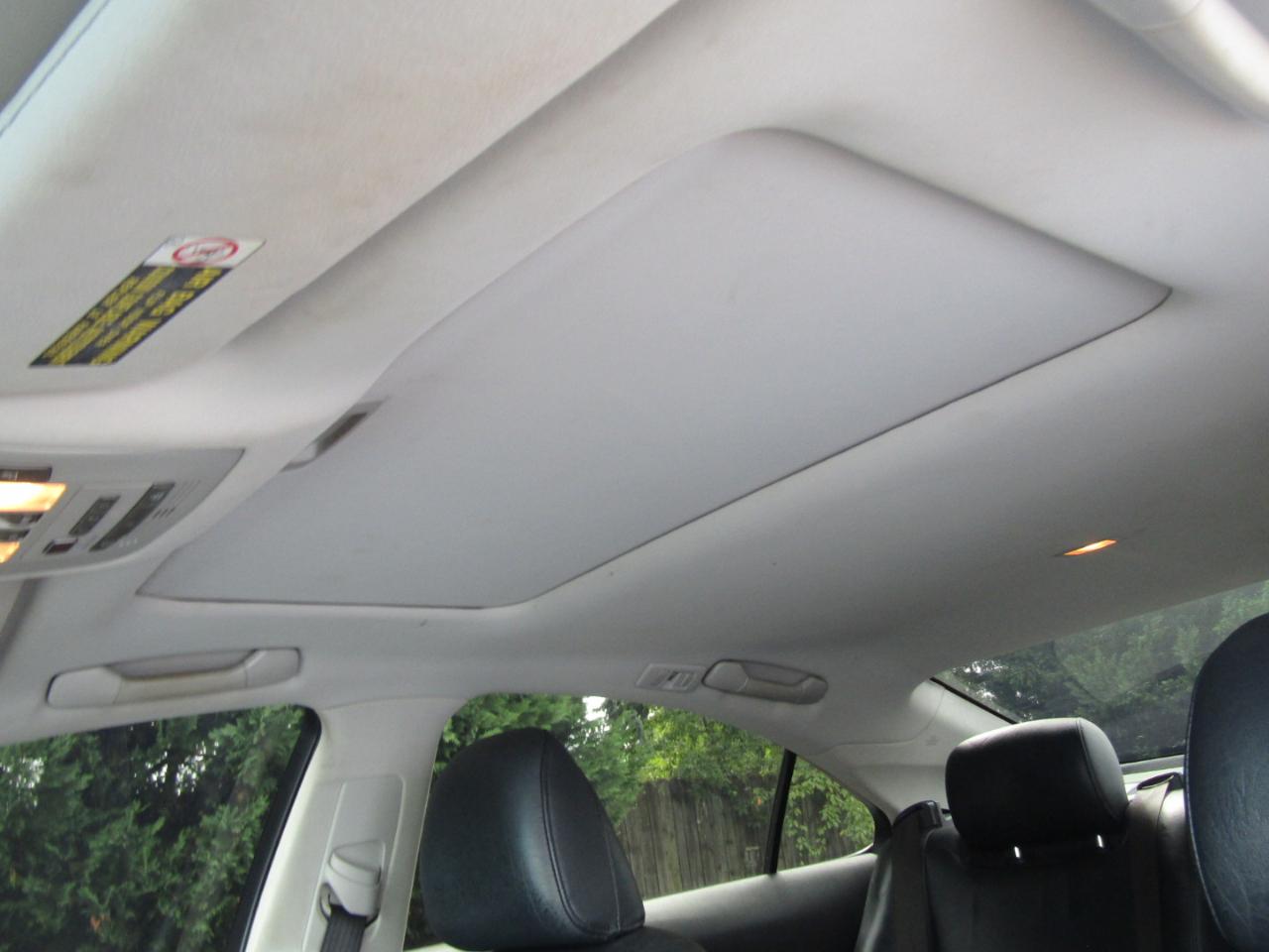 Lexus ES 350 Sedan 2011