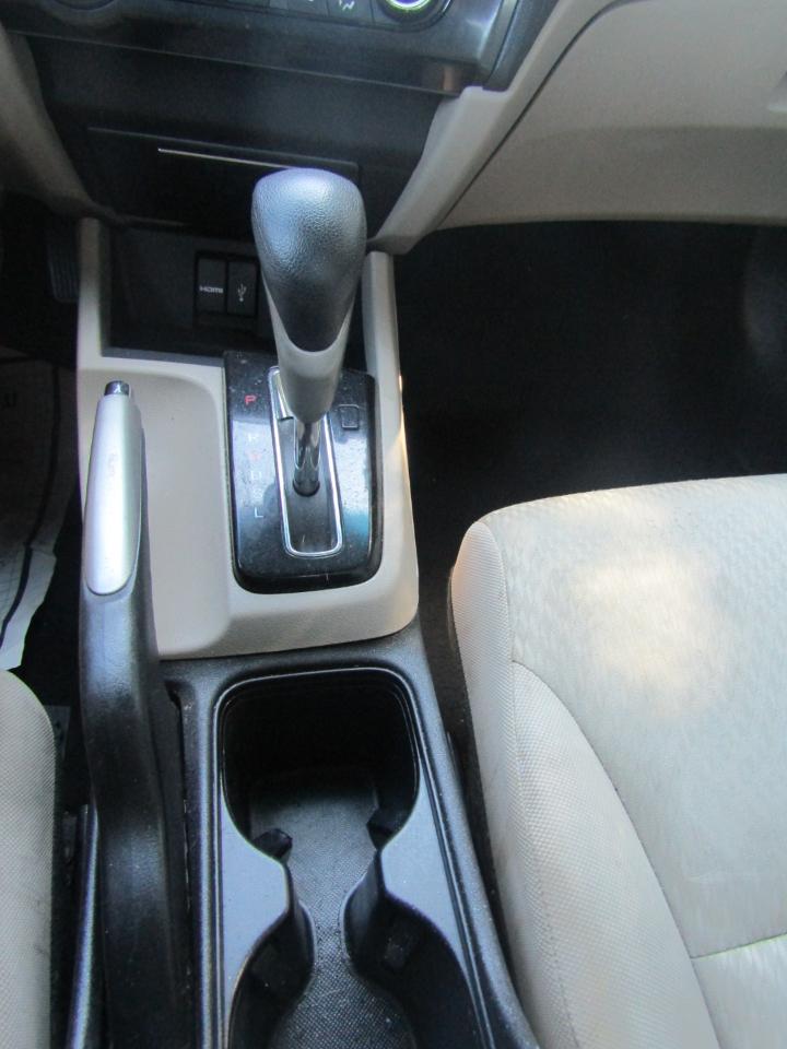 Honda Civic SE Sedan CVT 2015