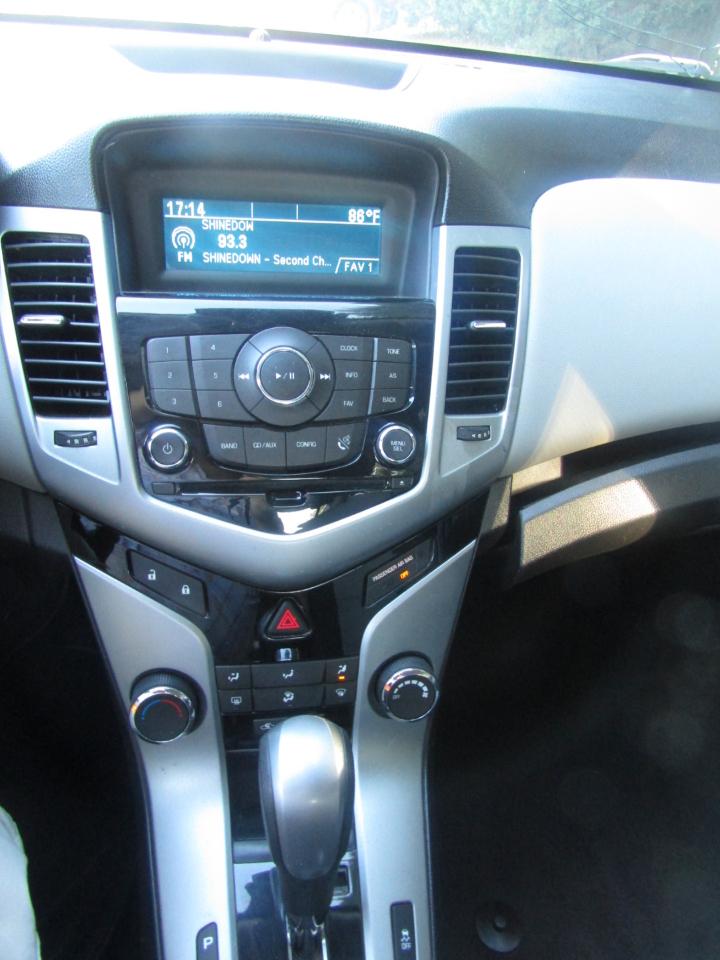 Chevrolet Cruze LS Auto 2014