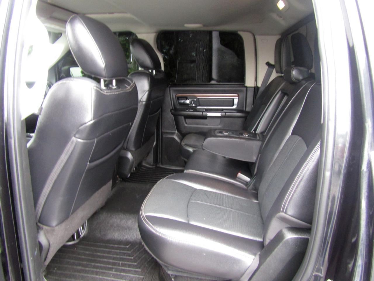 RAM 1500 Laramie Crew Cab SWB 4WD 2018