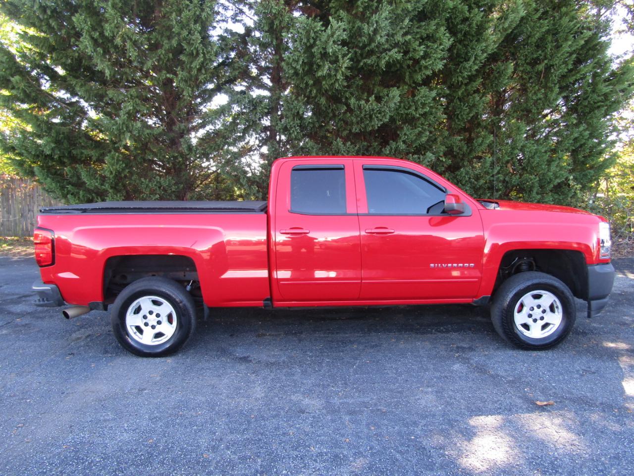 Chevrolet Silverado 1500 LT Double Cab 4WD 2017