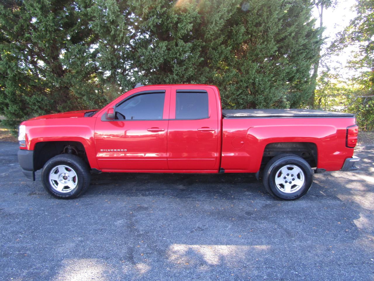 Chevrolet Silverado 1500 LT Double Cab 4WD 2017