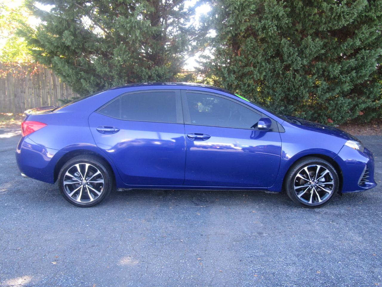 Toyota Corolla XLE CVT 2019