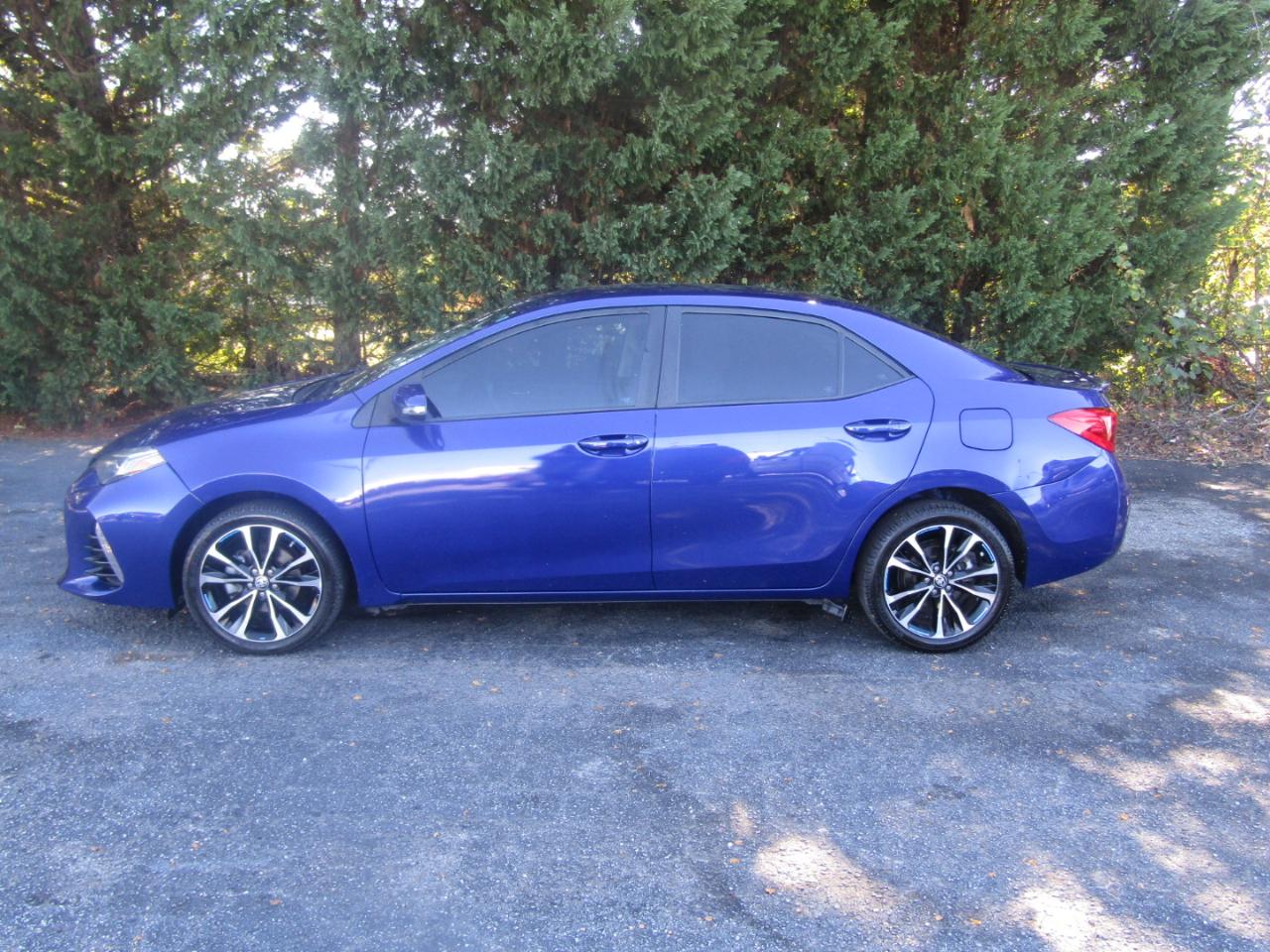 Toyota Corolla XLE CVT 2019