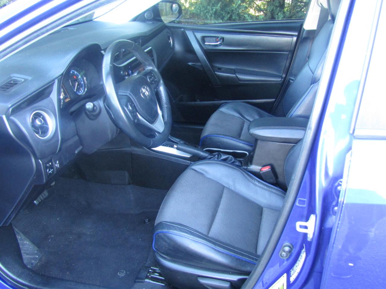 Toyota Corolla XLE CVT 2019