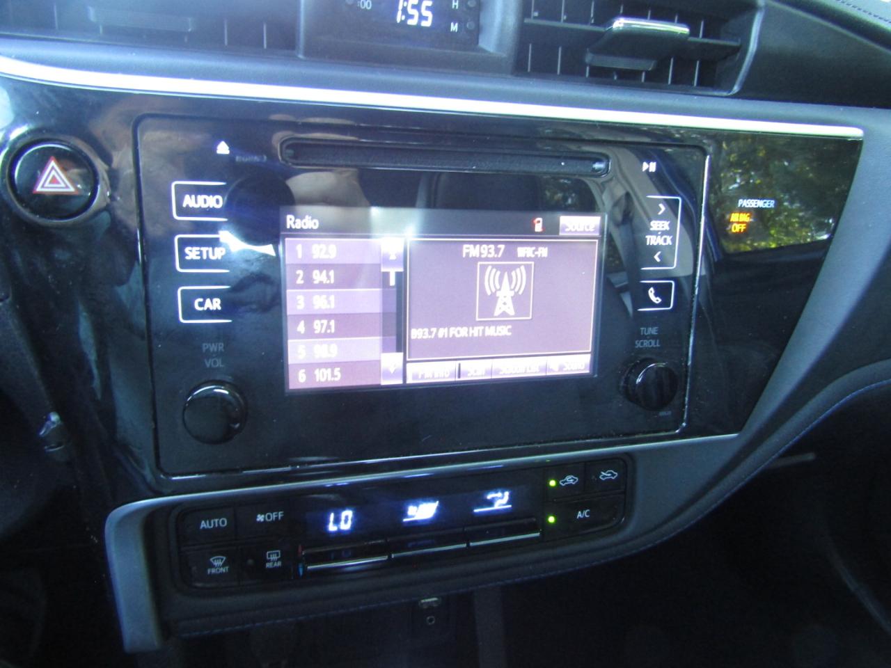 Toyota Corolla XLE CVT 2019