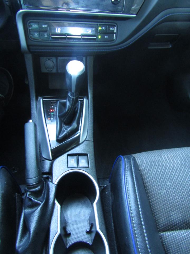 Toyota Corolla XLE CVT 2019