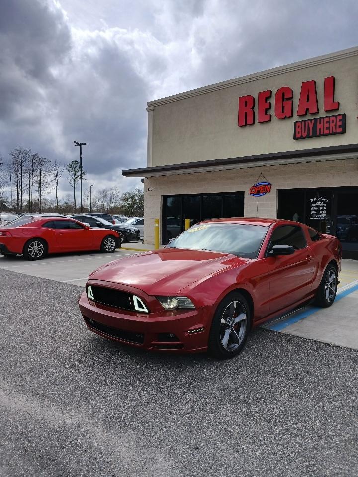Ford Mustang V6 Coupe 2013