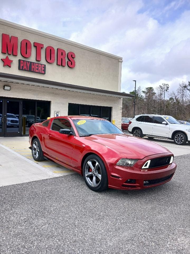 Ford Mustang V6 Coupe 2013