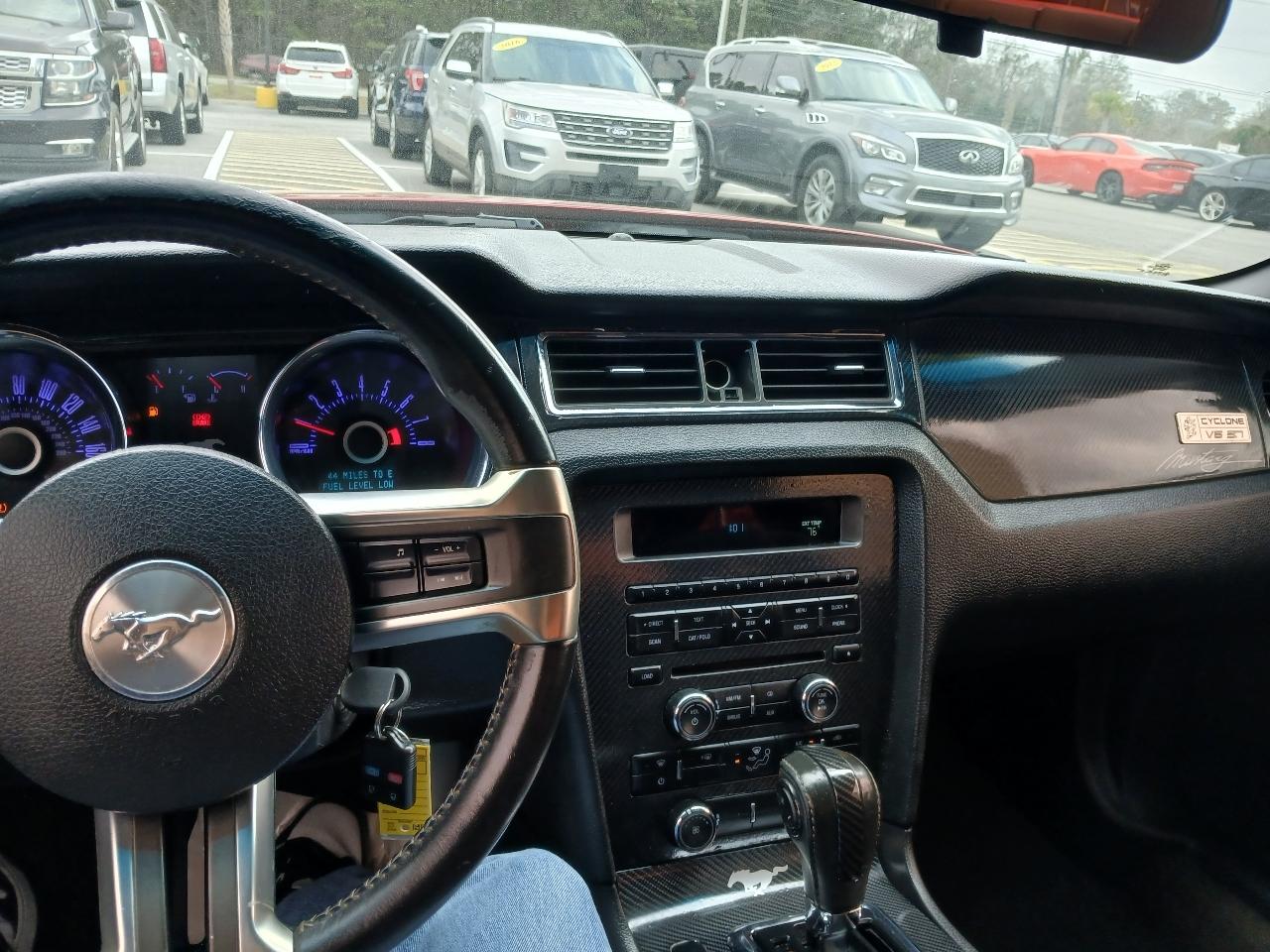 Ford Mustang V6 Coupe 2013