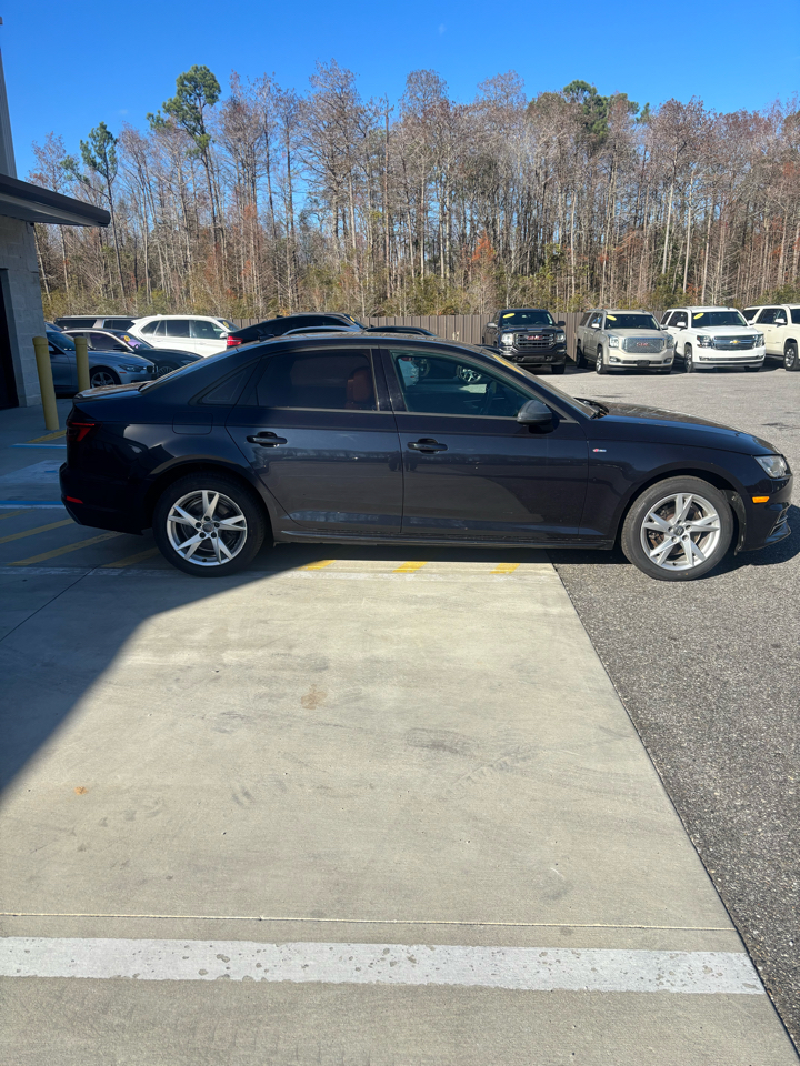 Audi A4 2.0T Premium Sedan 2018