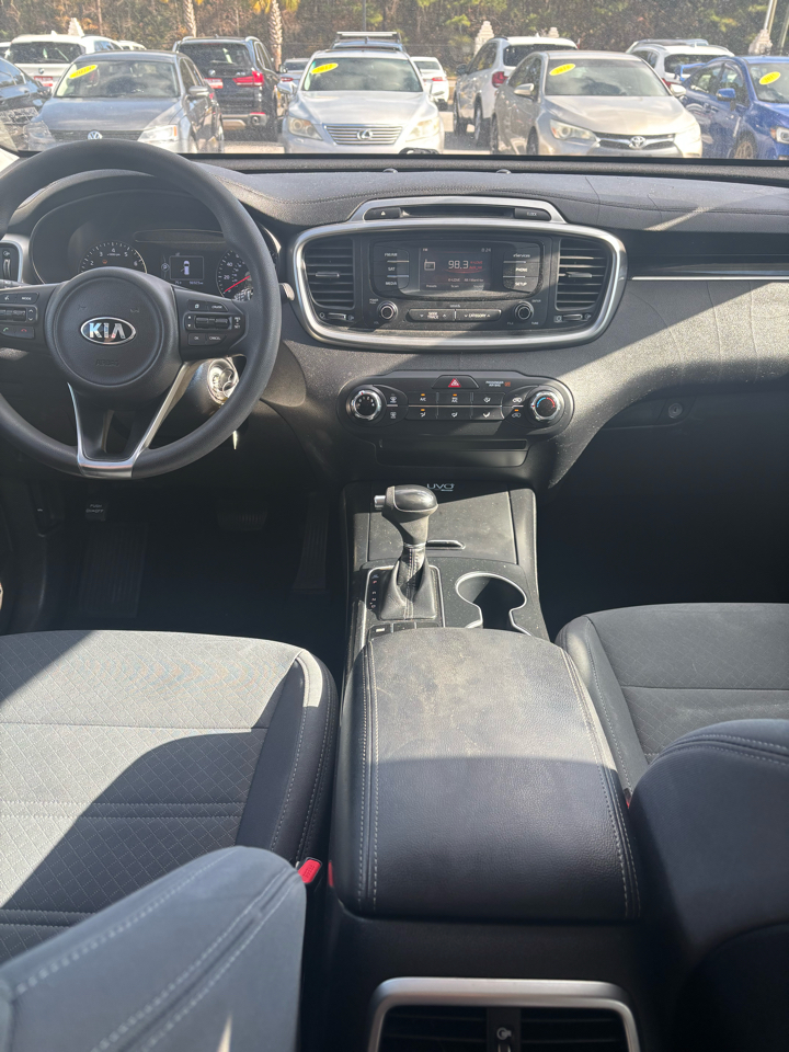 Kia Sorento LX 2WD 2016