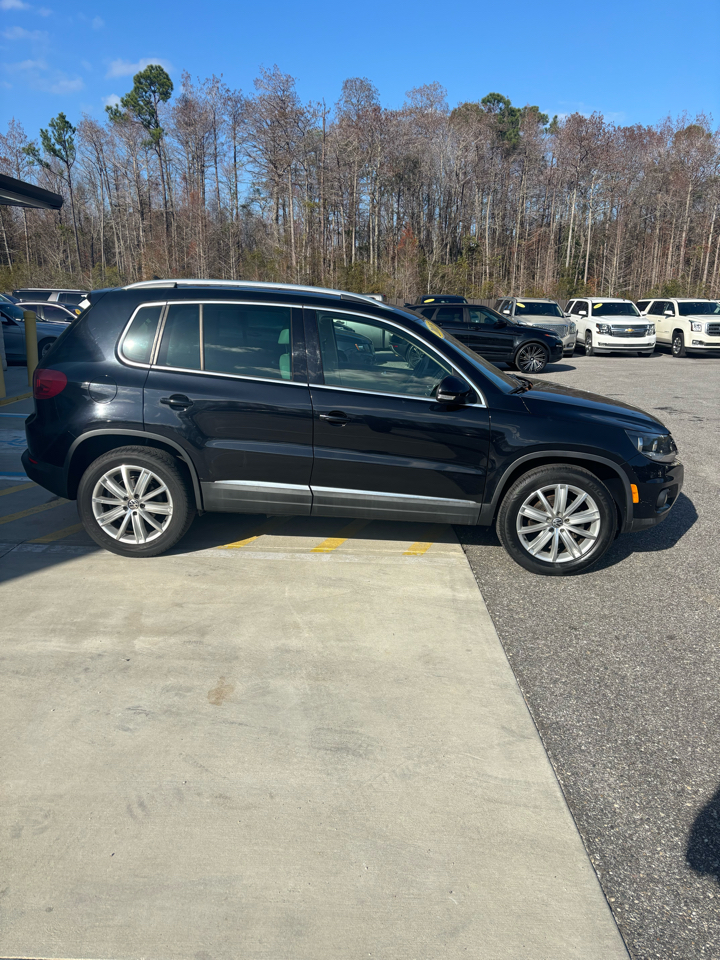 Volkswagen Tiguan S 2015