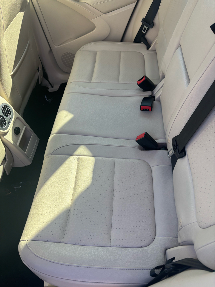 Volkswagen Tiguan S 2015