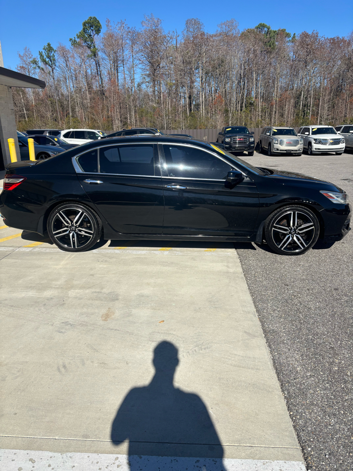 Honda Accord Touring V6 Sedan 6-Spd AT 2017
