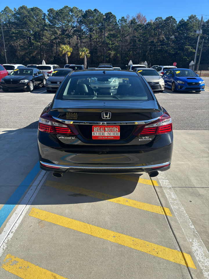 Honda Accord Touring V6 Sedan 6-Spd AT 2017