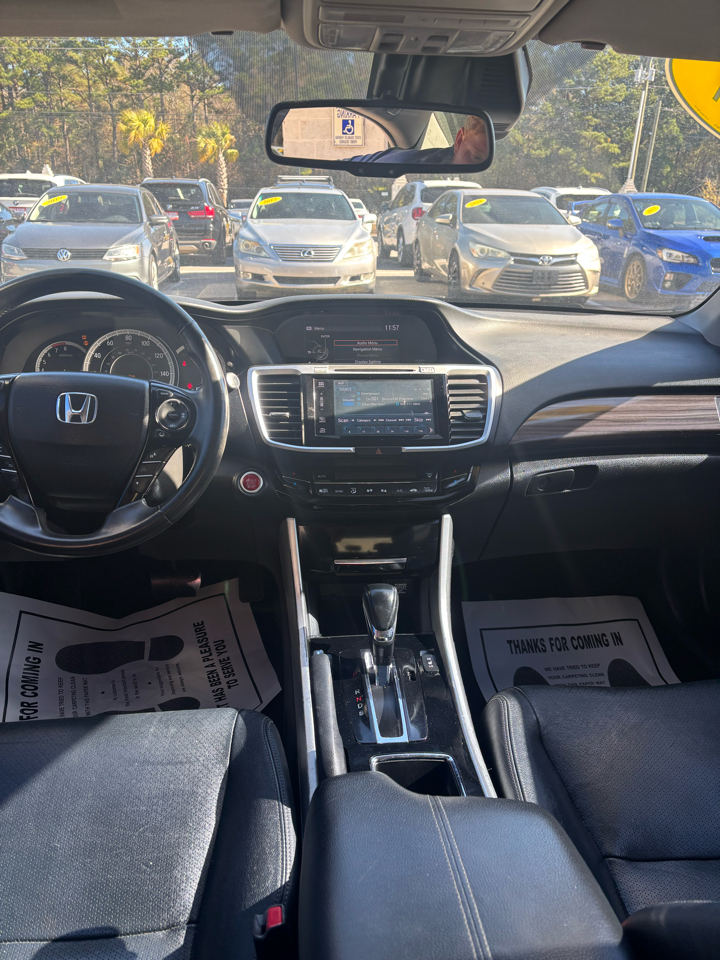 Honda Accord Touring V6 Sedan 6-Spd AT 2017