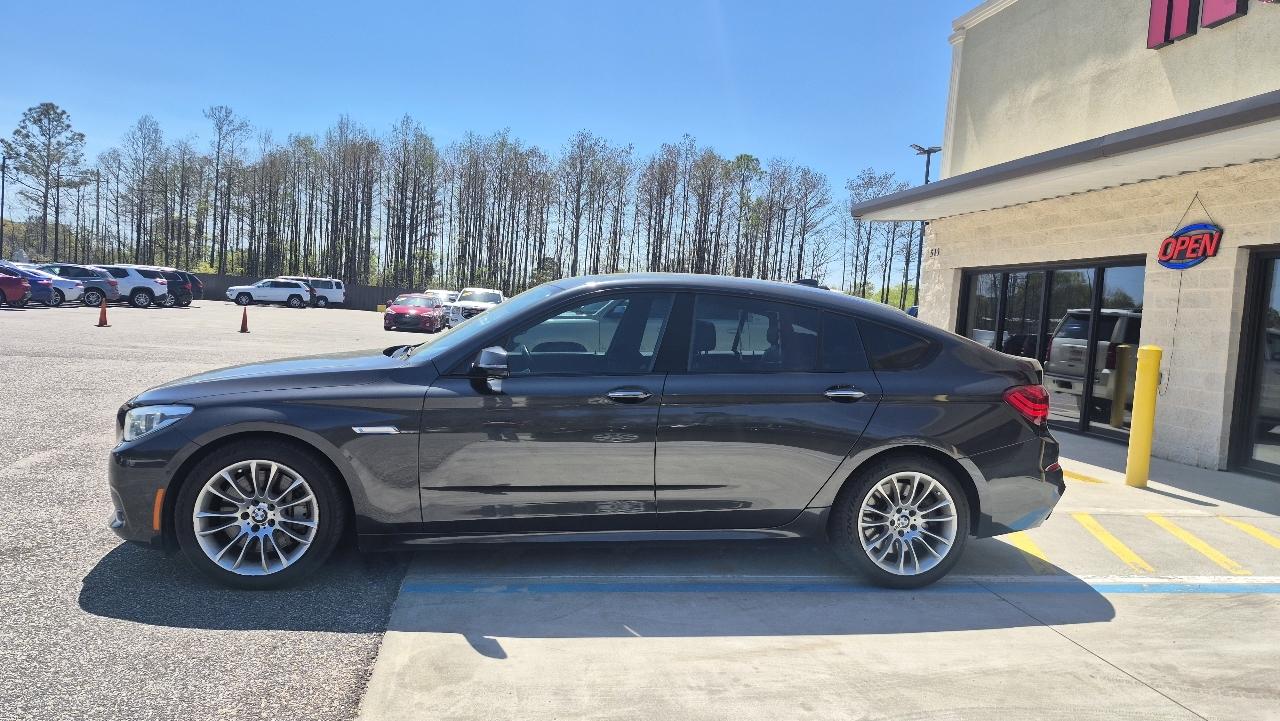 BMW 5-Series Gran Turismo 550i xDrive 2014