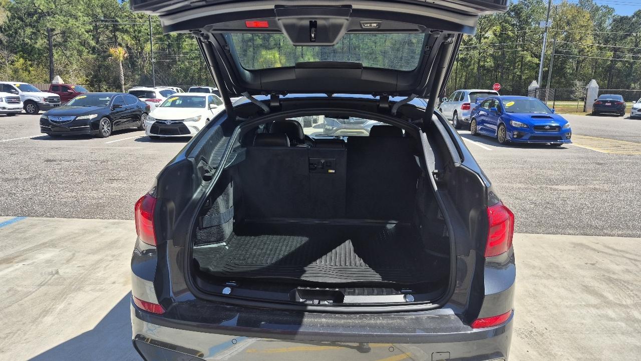 BMW 5-Series Gran Turismo 550i xDrive 2014