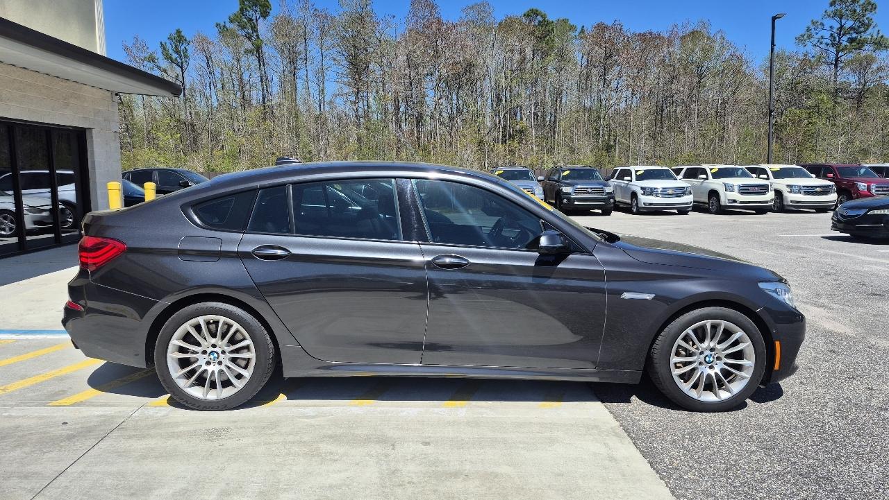 BMW 5-Series Gran Turismo 550i xDrive 2014