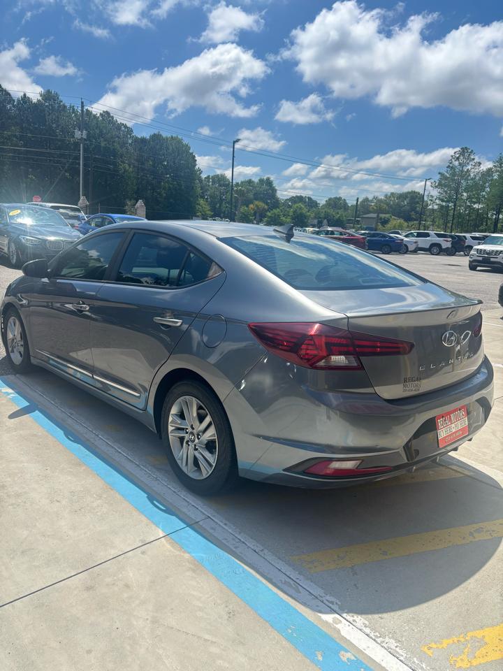 Hyundai Elantra Limited 2019