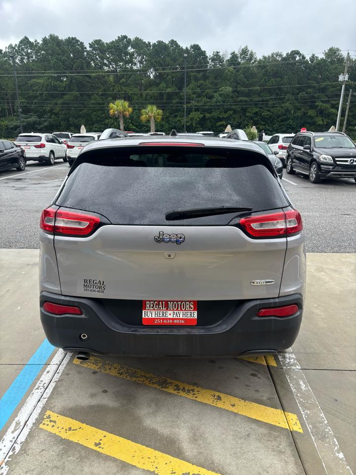 Jeep Cherokee Latitude FWD 2017