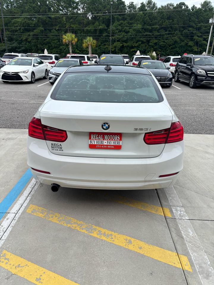 BMW 3-Series 320i Sedan 2015