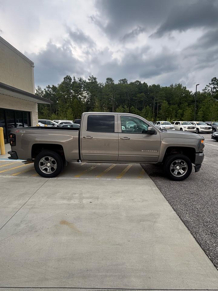 Chevrolet Silverado 1500  2017