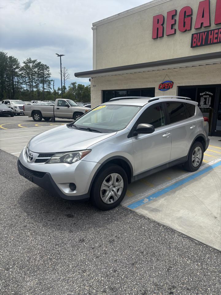 Toyota RAV4 LE FWD 2015