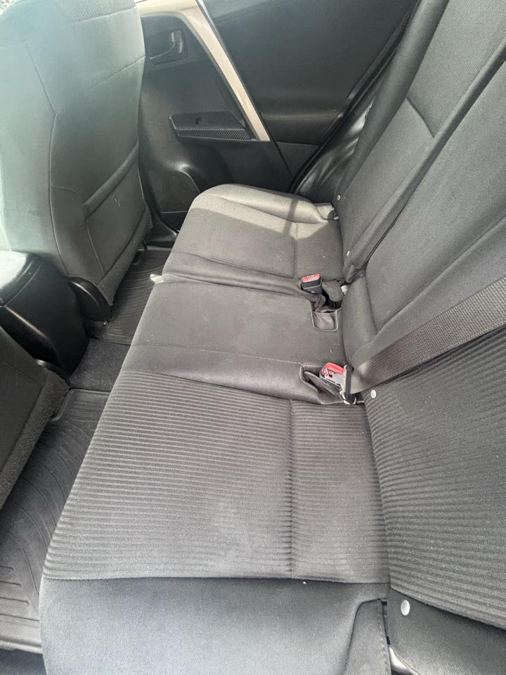 Toyota RAV4 LE FWD 2015