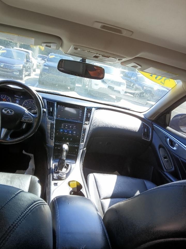 Infiniti Q50 Base 2015