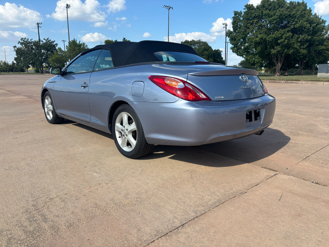2006 Toyota Camry Solara SE photo 25