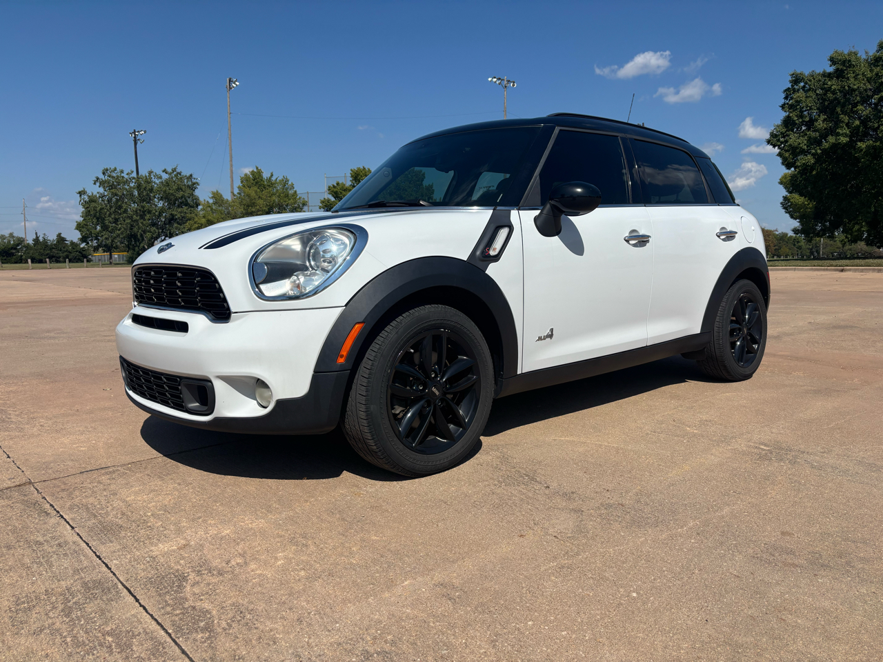 2014 Mini Countryman ALL4 S photo 2